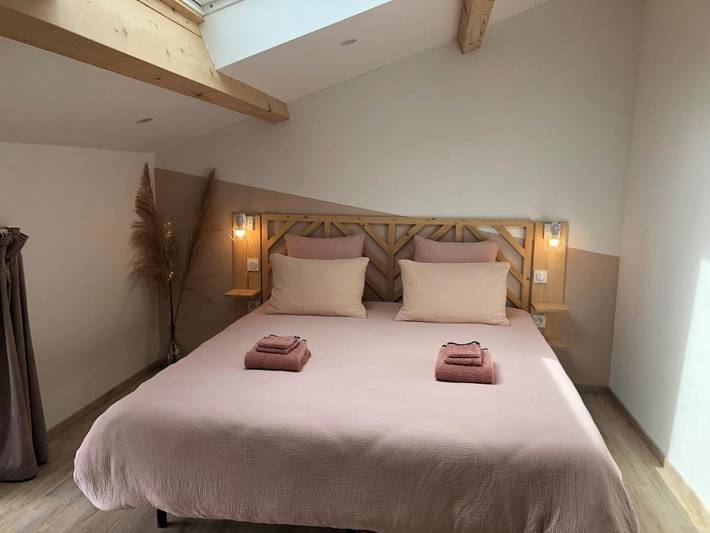 Location de vacances pour 4 personnes, avec terrasse et jardin à Saint-Antoine-l'Abbaye - 2