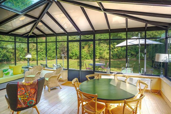 Location de vacances pour 8 personnes, avec terrasse et jardin à Saint-Laurent (Cher)