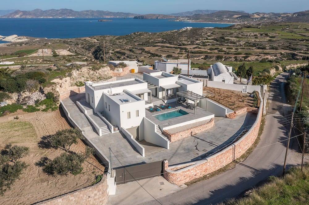 Villa for 5 People in Milos, Cyclades