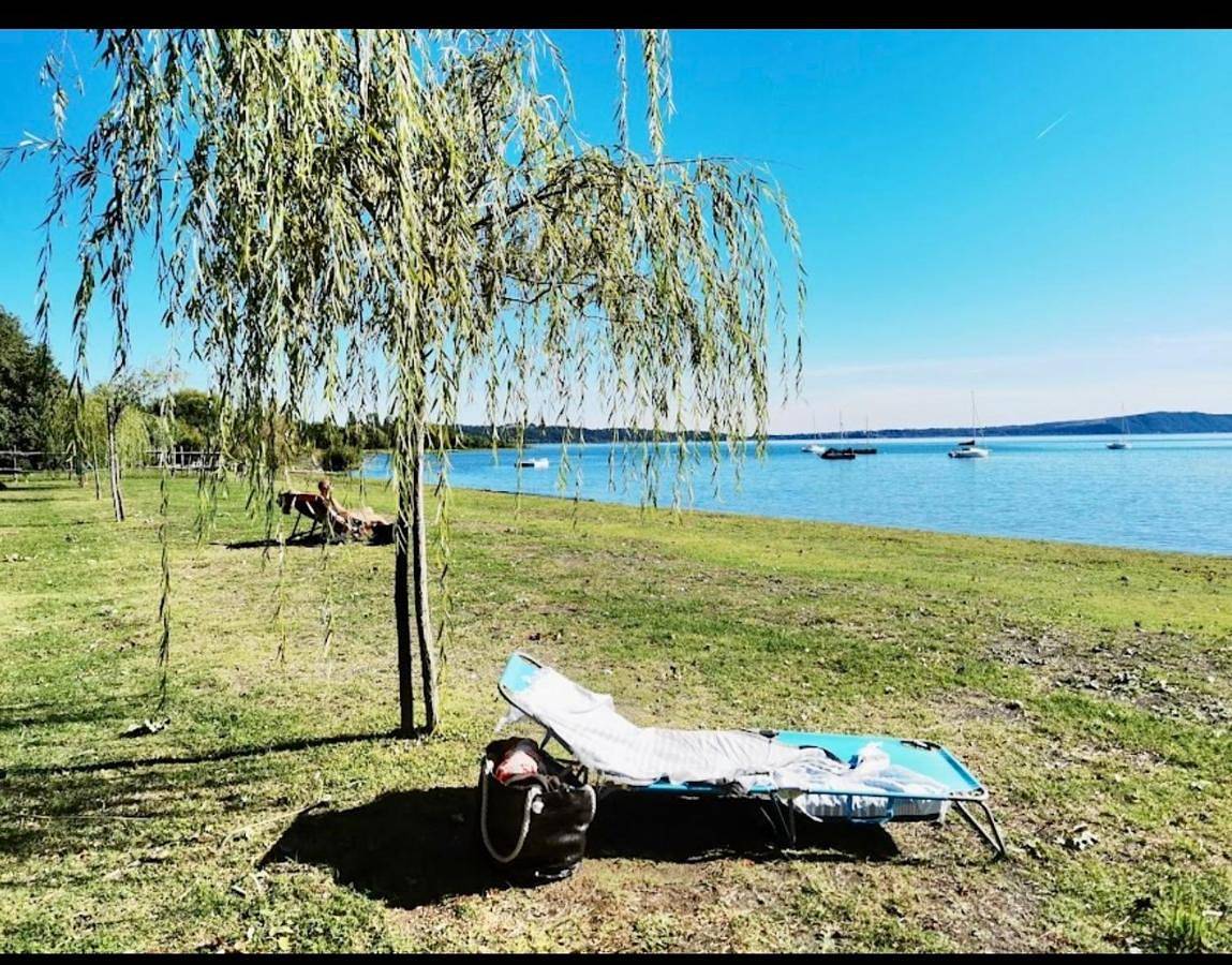 Moonic83 Spiaggia Privata in Trevignano Romano, Lago di Bracciano