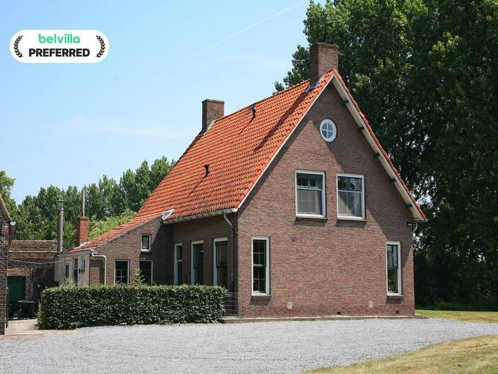 Maison de campagne pour 12 personnes, avec terrasse, animaux acceptés dans Zélande