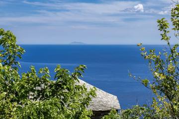 Villa pour 4 Personnes dans Brando, Région de Bastia, Photo 1