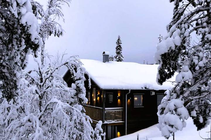 Ferienhaus für 9 Personen, mit Terrasse und Garten sowie Sauna in Vemdalen