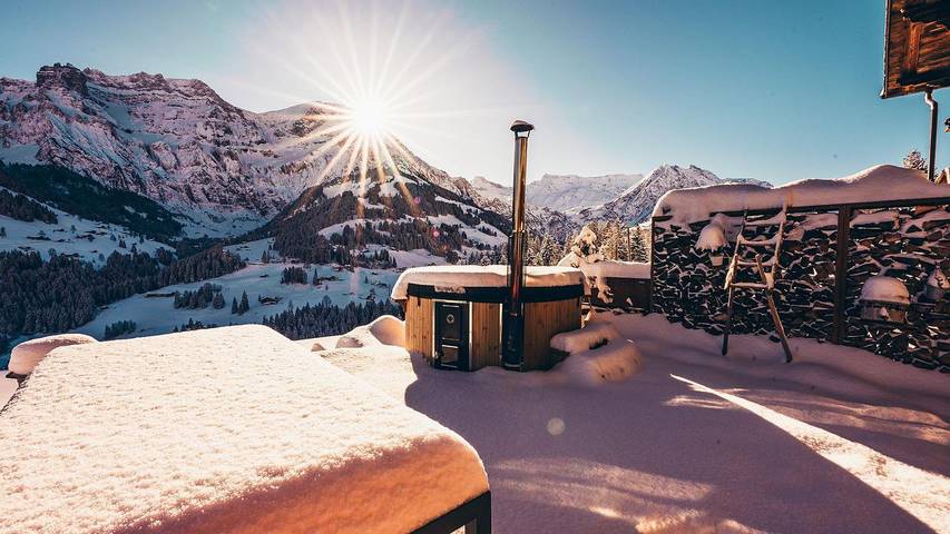 Hütte für 6 Personen, mit Whirlpool und Balkon in Adelboden
