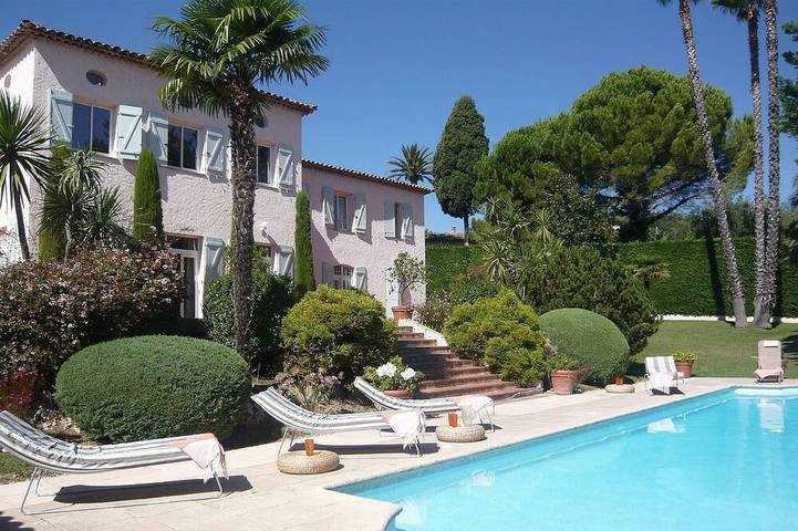 Villa pour 10 personnes, avec terrasse et jardin à Saint-Paul-de-Vence