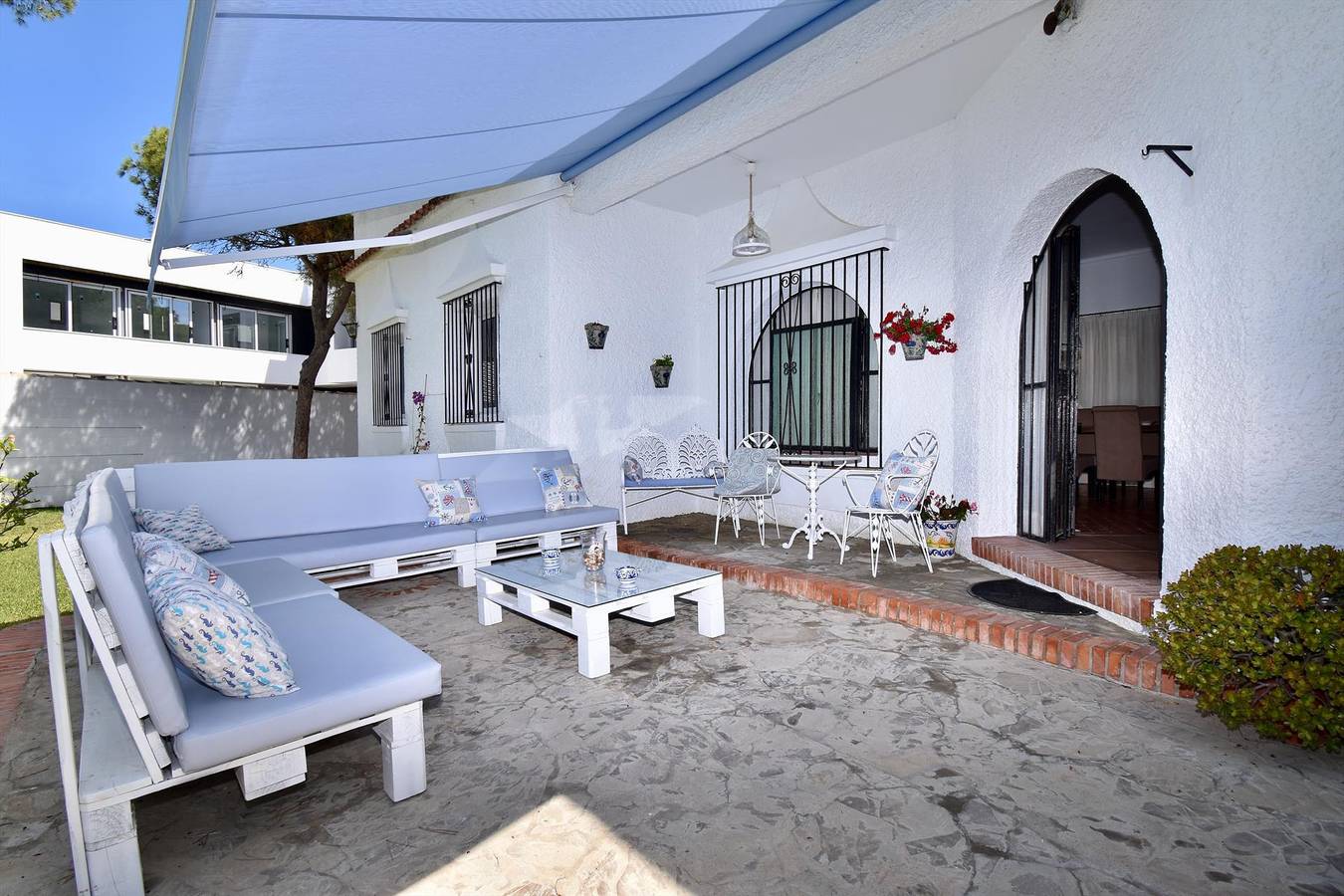 Los Olivos in La Barrosa, Chiclana de la Frontera