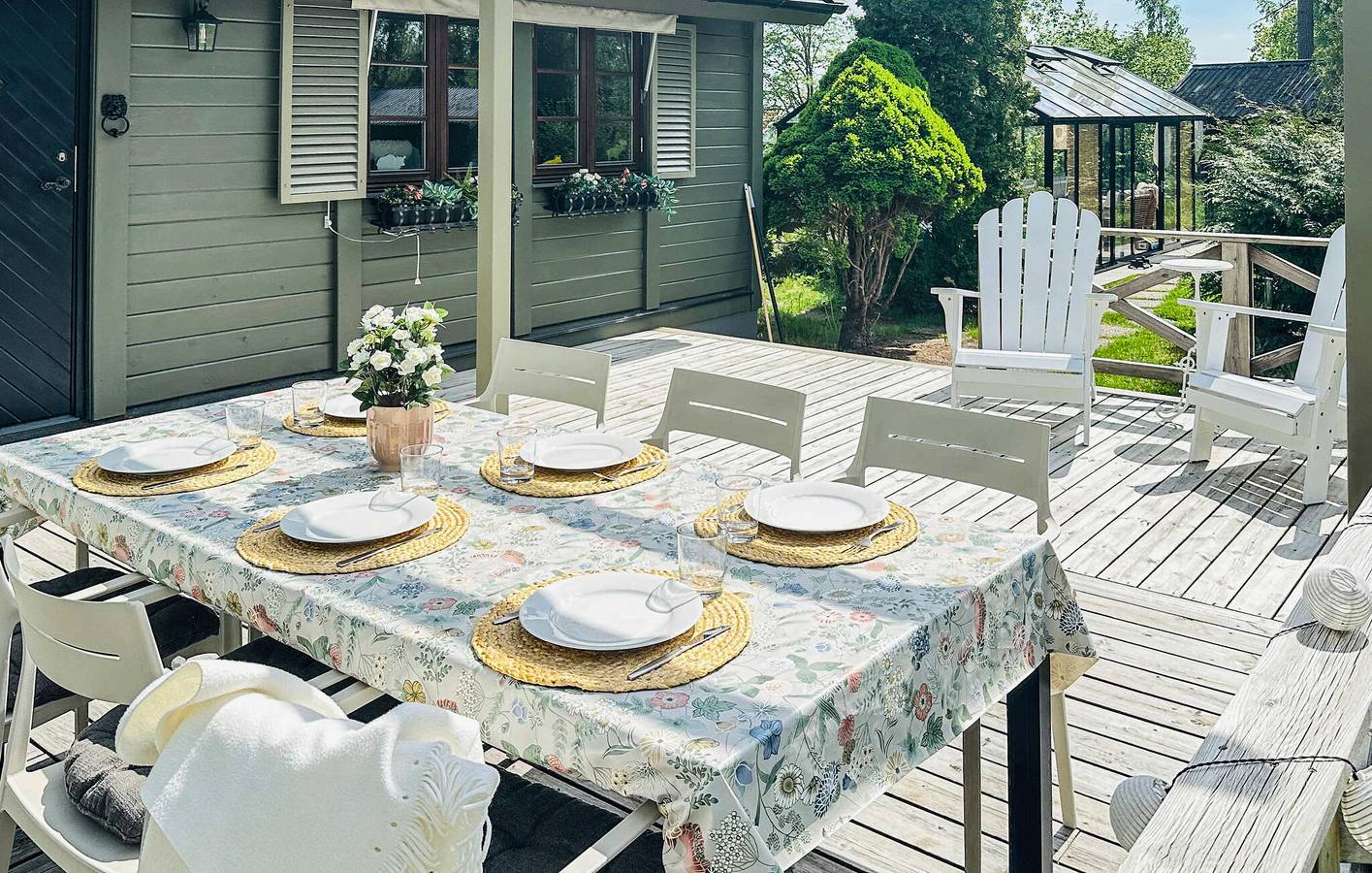 Ferienhaus für 6 Personen mit Terrasse in Flen