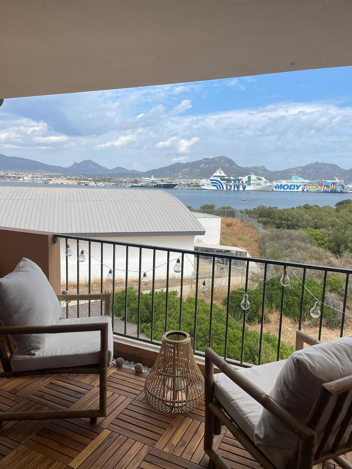 Entire apartment, Studio Boho by Propertize in Olbia, Gallura