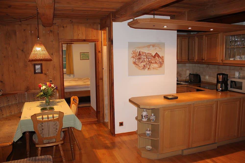 Ganze Wohnung, Gemütliche Ferienwohnung am Fuße des Kleinen Zschirnstein in Reinhardtsdorf-Schöna, Elbsandsteingebirge