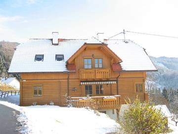 Ferienwohnung für 5 Personen, mit Garten und Balkon, kinderfreundlich in Oberwölz