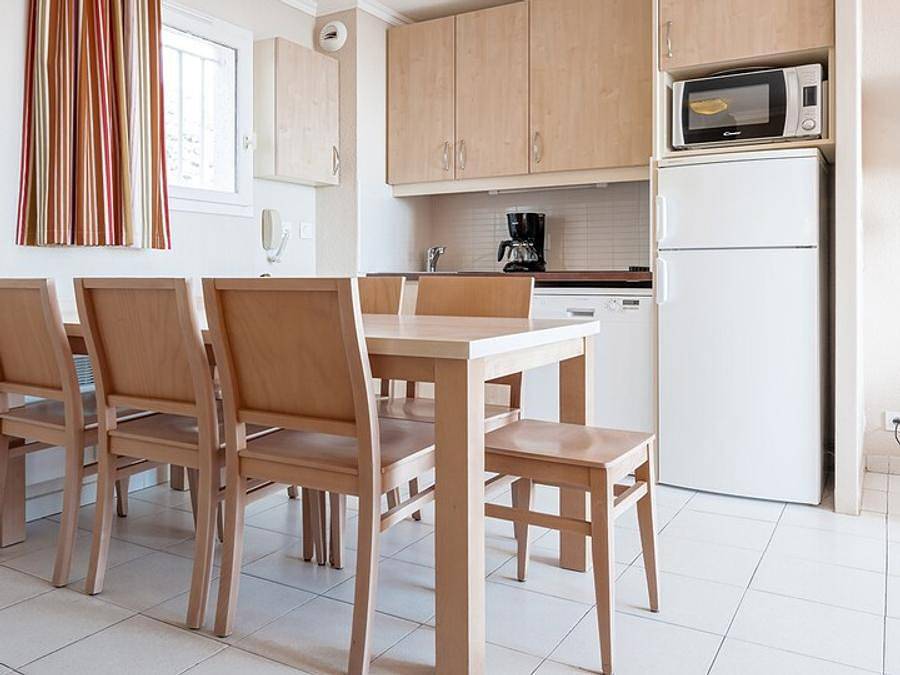 Pierre & Vacances Résidence L'Anse de Pramousquier - Wohnung 6 personen - Apartment 6 pers-1 Schlafzimmer+1 Schlafbereich-Terrasse oder Balkon-Meerblick-Südseite in Pramousquier, Le Lavandou