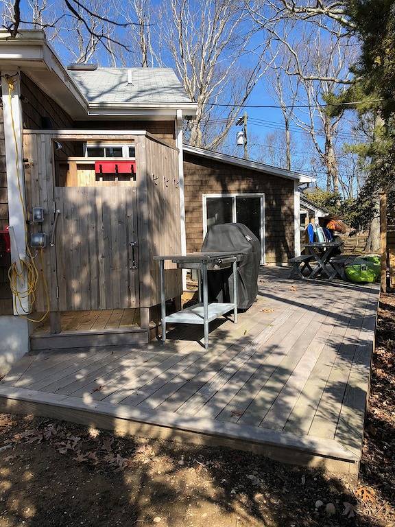 Cottage for 8 people, with yard, with pets in Long Island