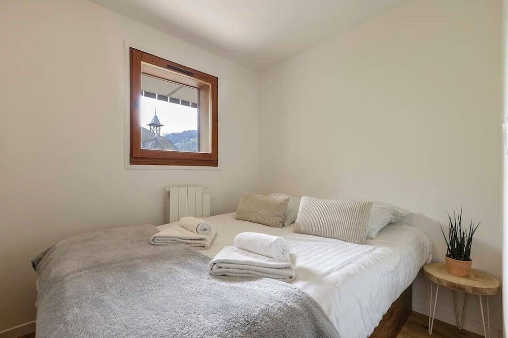 Appartement entier, Tramway - Appart Vue 180° | Parking | 5mn Centre & Remontées in Saint-Gervais-les-Bains, Pays du Mont-Blanc