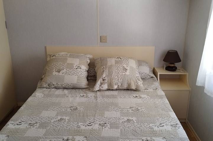 Gîte pour 6 personnes, avec jardin et terrasse, animaux acceptés à Sainte-Nathalène - 3