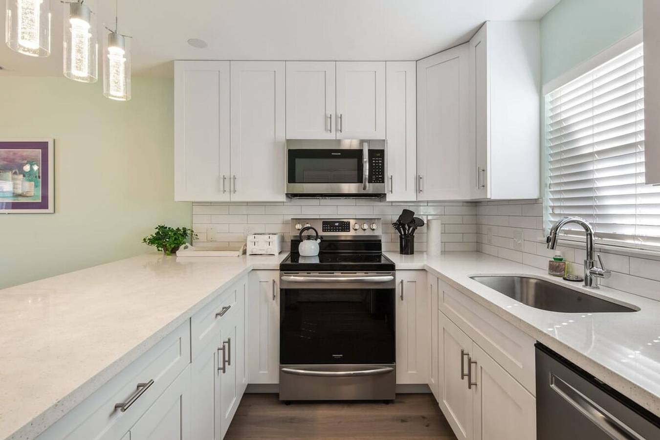 Entire apartment, Sea Esta Suite by Brightwild   Pool on Duval in Key West, Lower Keys