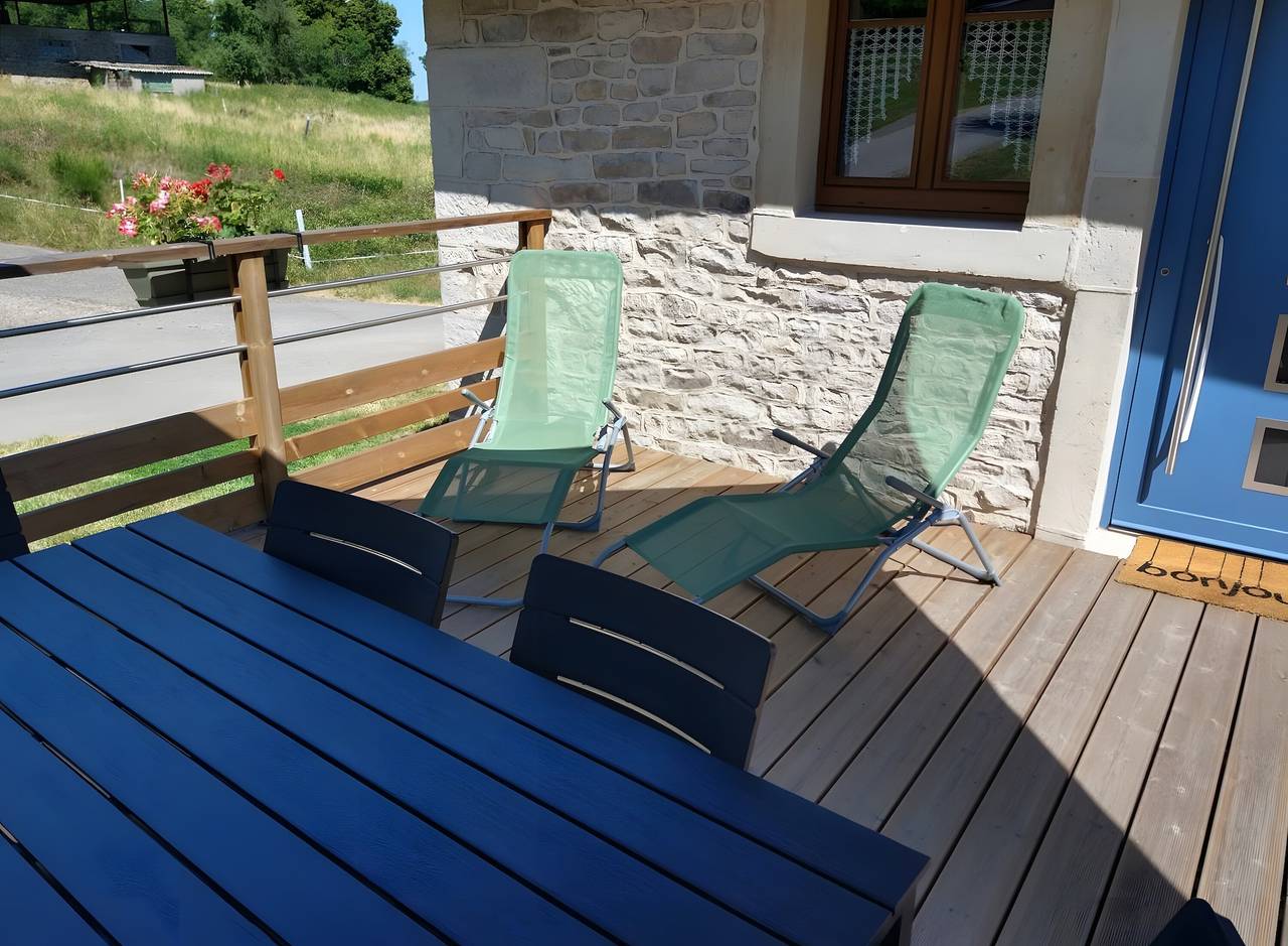 Gîte « Gîte Des Roches » avec terrasse privée, jardin privé et Wi-Fi in Le Clerjus, Région d'Épinal