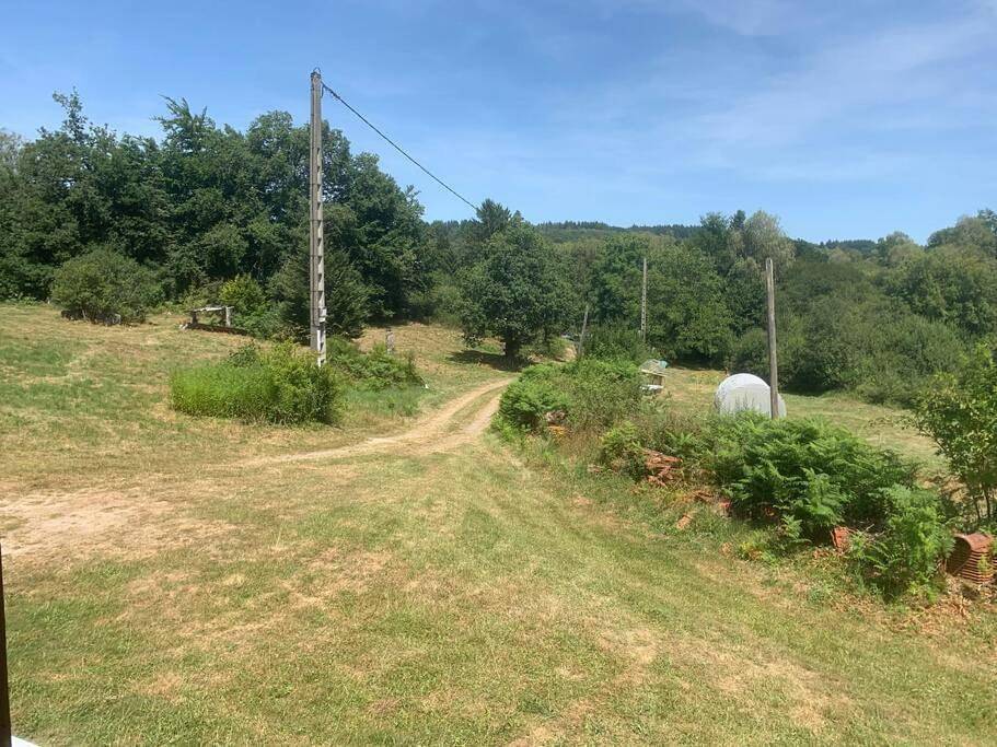 Two-Bedroom House in Saint-Pierre-Bellevue, Parc Naturel Régional de Millevaches en Limousin