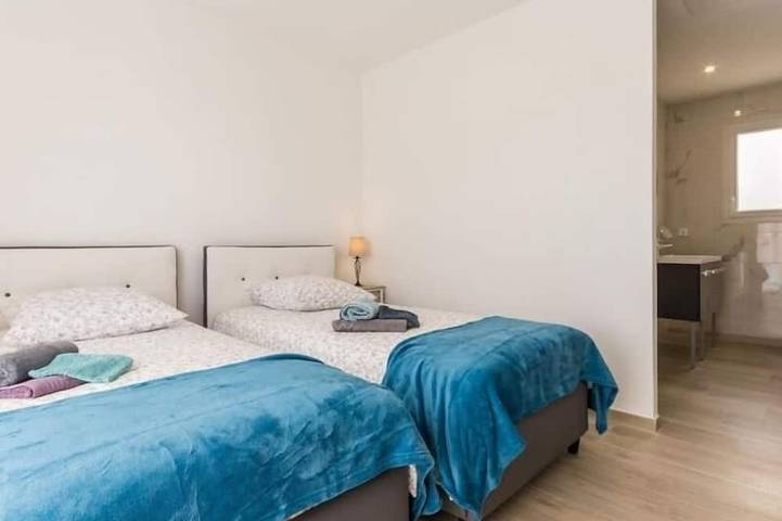 Gîte familial moderne, proche mer avec jardin, garage et Wi-Fi in Arthon-en-Retz, Chaumes-en-Retz