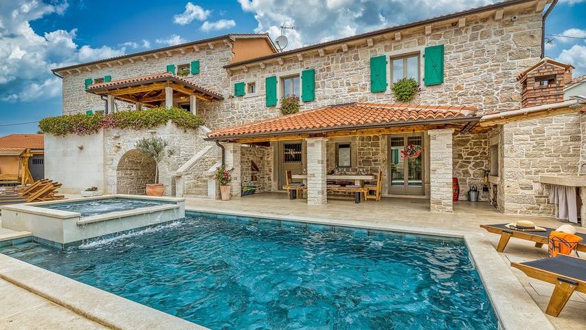 Villa pour 12 personnes, avec piscine et balcon ainsi que jacuzzi et jardin à Selina - 2