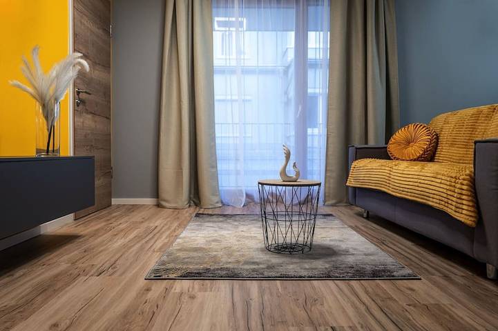 Apartamento entero, City Apartment - Superior in Tux Alps, Schwaz