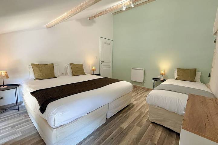 Location de vacances pour 10 personnes, animaux acceptés à La Gripperie-Saint-Symphorien - 3