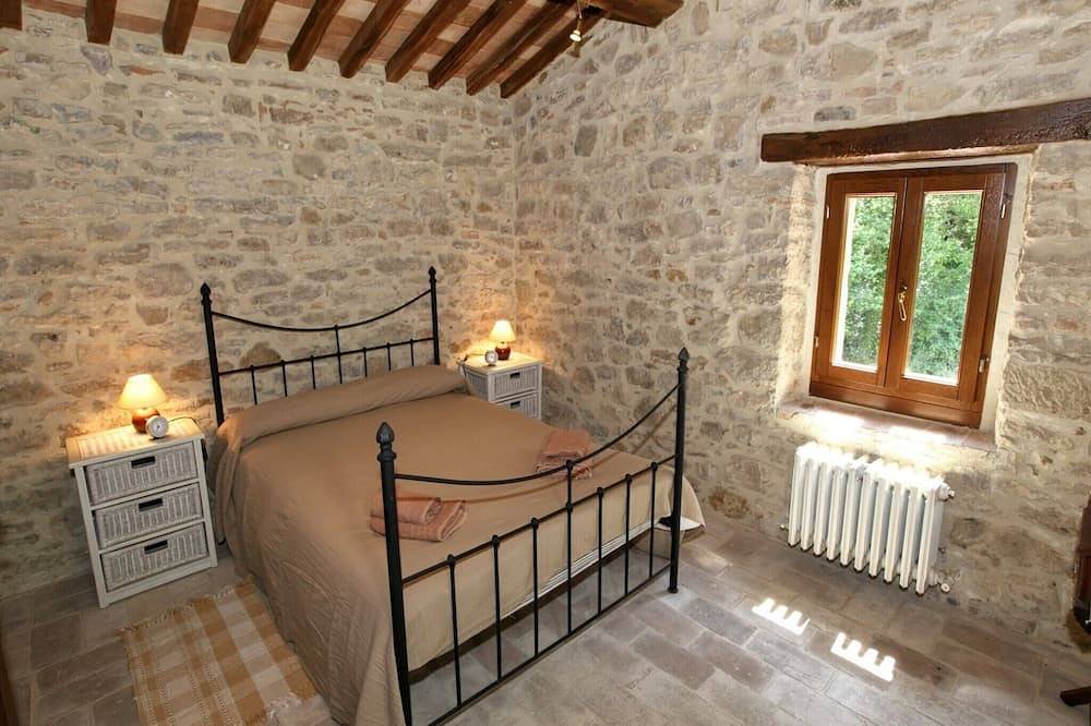 Casa en Umbría con vistas al lago y piscina in Lisciano Niccone, Valtiberina