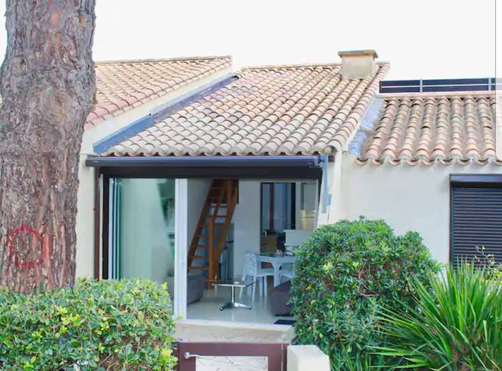 Villa pour 2 personnes, avec jardin et terrasse