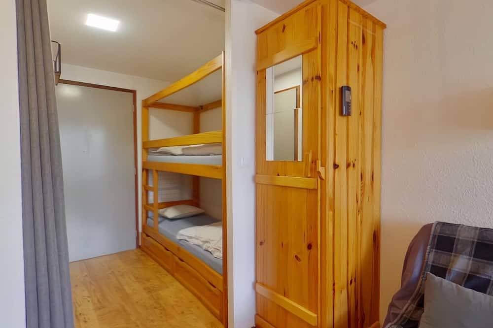 Appartement entier, Appartement calme, parking privatif - 4 pers. in Les Rousses, Parc naturel régional du Haut-Jura