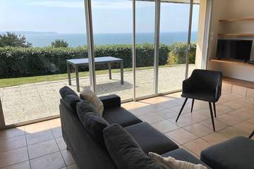 Gîte pour 8 personnes, avec jardin et terrasse dans Plage Trez Malaouen