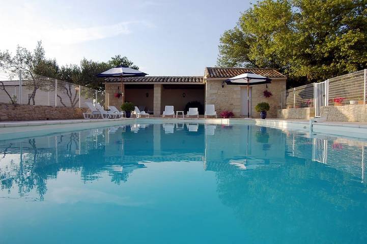 Appartement de vacances pour 4 personnes, avec terrasse ainsi que jardin et piscine - 1