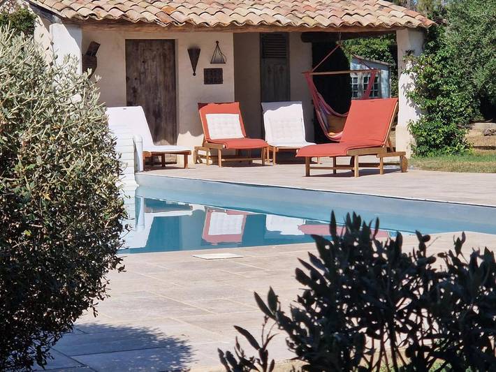 Maison d’hôte pour 2 personnes, avec piscine ainsi que vue et jardin à Lauris - 4