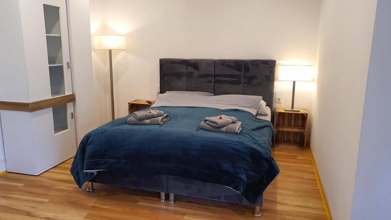 Appartement entier, Bungalow an der Tanne mit überdachter Terrasse in Düsseldorf, Région de Düsseldorf