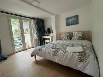 Maison d’hôte pour 4 personnes, avec terrasse ainsi que jardin et vue à Créteil
