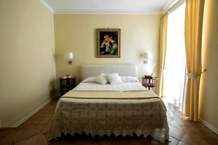 Chambre d’hôte pour 2 personnes, avec terrasse et vue, animaux acceptés à Nusco