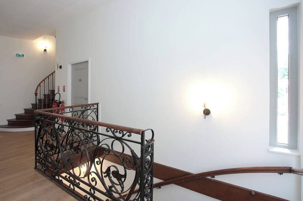 Appartement entier, Motte Fénelon Appart in Cambrai, Département Nord