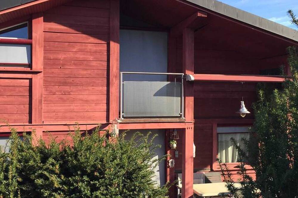 Homerez - Cozy chalet near Viry with terrace and fireplace in Viry, Saint-Julien-en-Genevois region