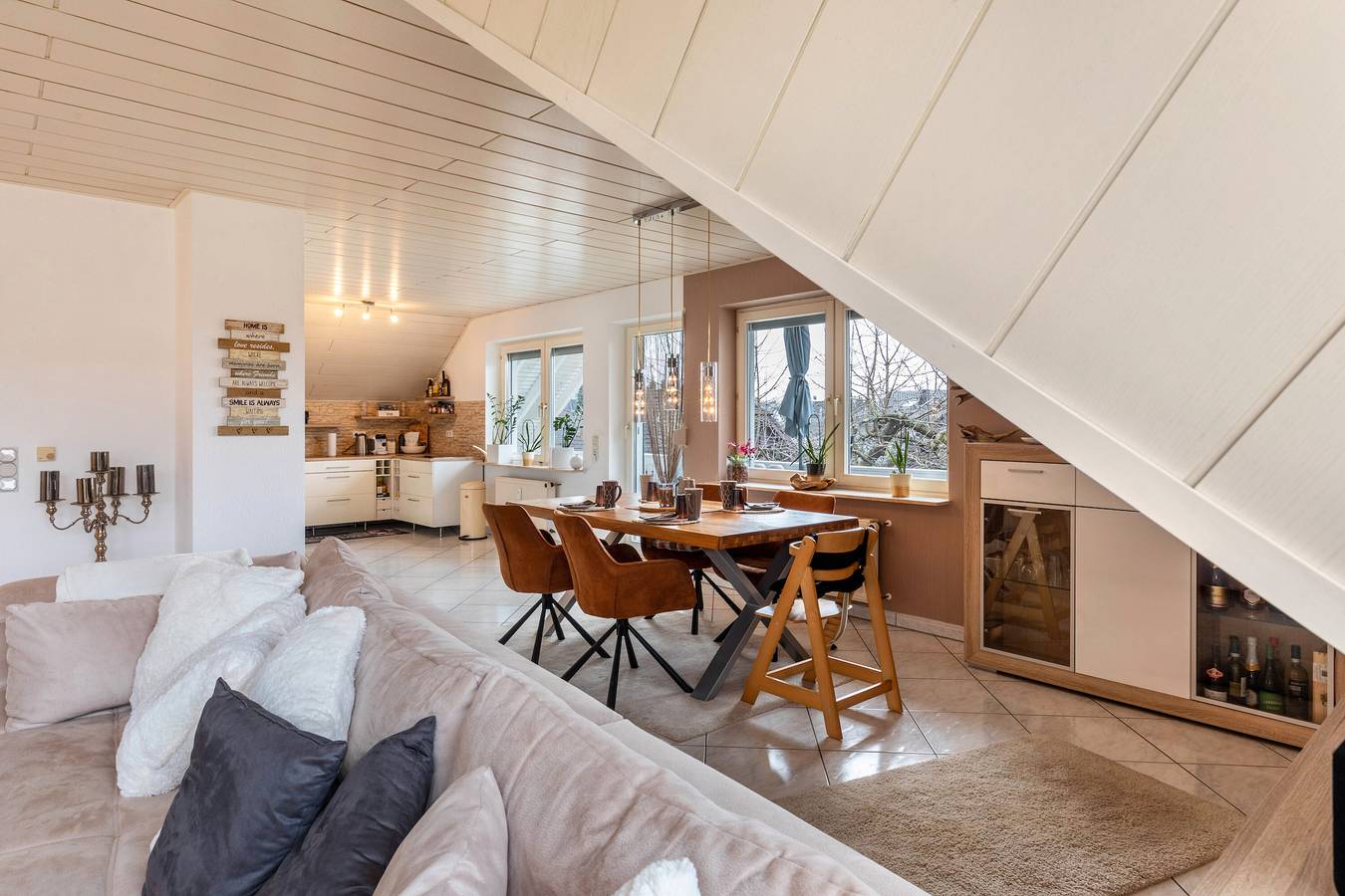 Ganze Wohnung, Ferienwohnung 'Am Wald' mit Gemeinschaftsgarten, Balkon und Wi-Fi in Eppenrod, Lahn-Taunus