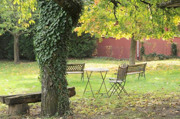 Appartement de vacances pour 4 personnes, avec vue et jardin