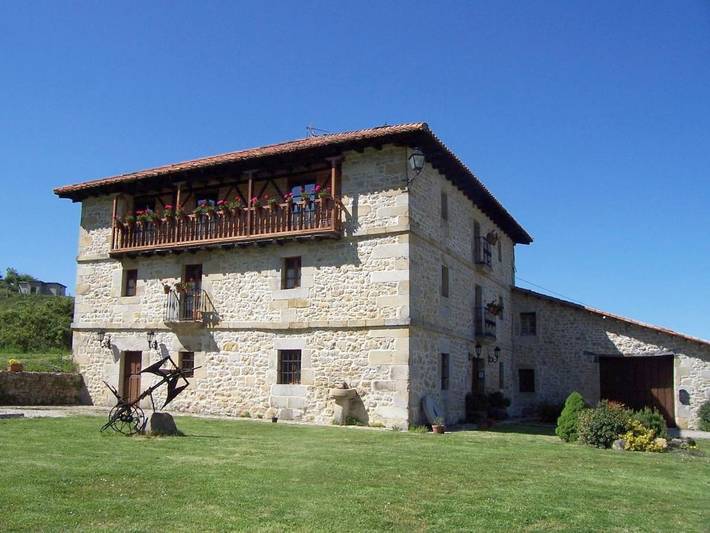 Casa rural para 20 personas, con vistas y jardín, Se admiten mascotas en Las Merindades - 2