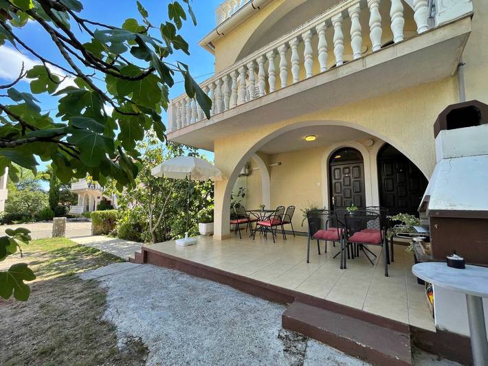 Ferienwohnung für 4 Personen, mit Balkon und Garten - 1