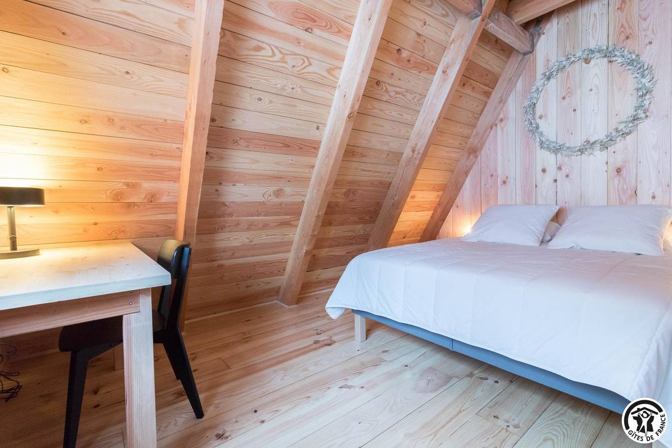 Le Grand Cerf in Station du Mourtis, Boutx