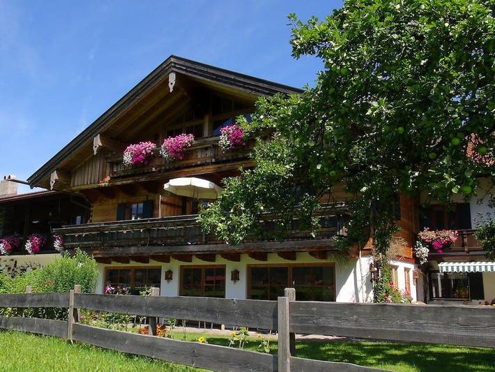 Ferienhaus für 3 Personen, mit Balkon und Garten sowie Sauna in Inzell - 2