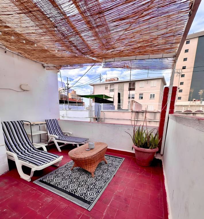 Holiday Home 'Casita Gandia Playa' with Private Terrace and Air Conditioning in Platja Nord de Gandia (Gandia), Playa de Gandía