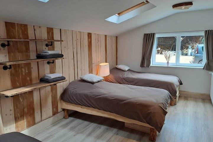 Location de vacances pour 10 personnes, avec jardin et terrasse à Prat - 4