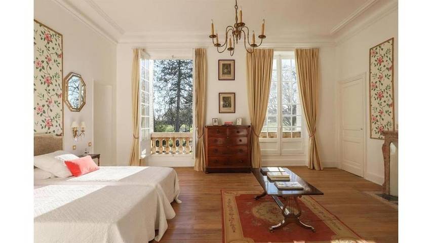 Location de vacances pour 10 personnes, avec jardin ainsi que vue et piscine à Castelnau-Montratier - 4