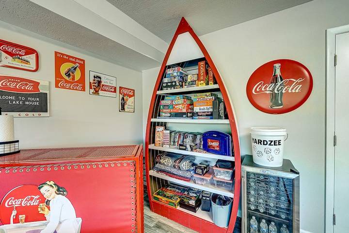 Vacation house for 8 people, with hot tub and yard in Georgia