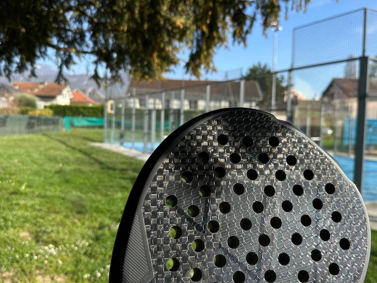 Mobil-home confortable - 4 pers. in Les Avenières, Région de La Tour-du-Pin