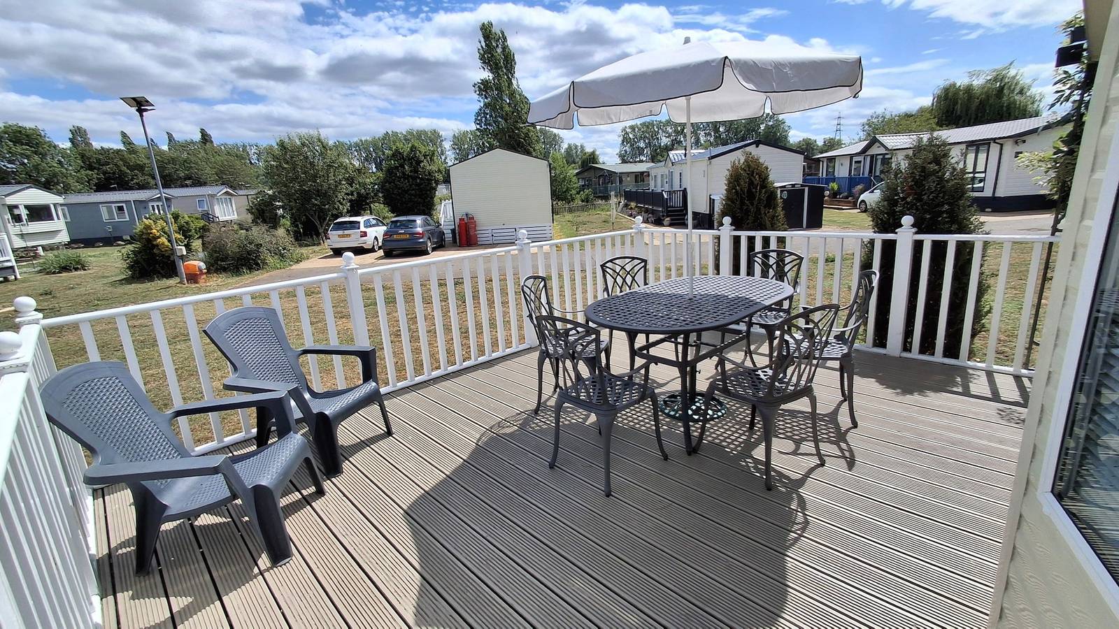 Static Caravan, 3 Bed, Sleeps 7, No Pets in Northampton, Northamptonshire
