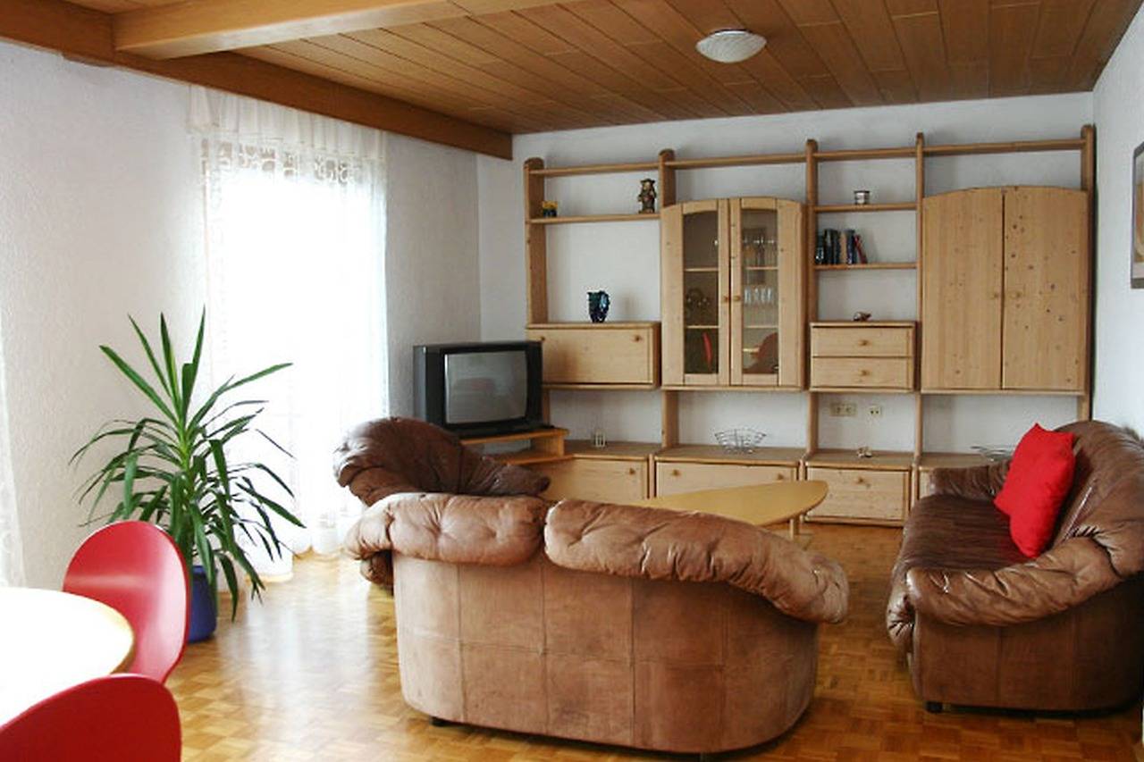 Ganze Ferienwohnung, Ferienwohnung für 4 Personen mit Seeblick in Sipplingen, Obersee (Bodensee)