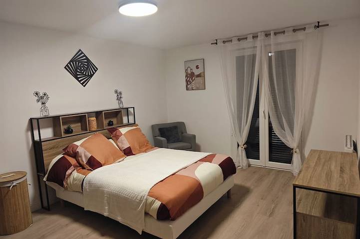 Gîte pour 9 personnes, avec jardin à Brou-sur-Chantereine - 3